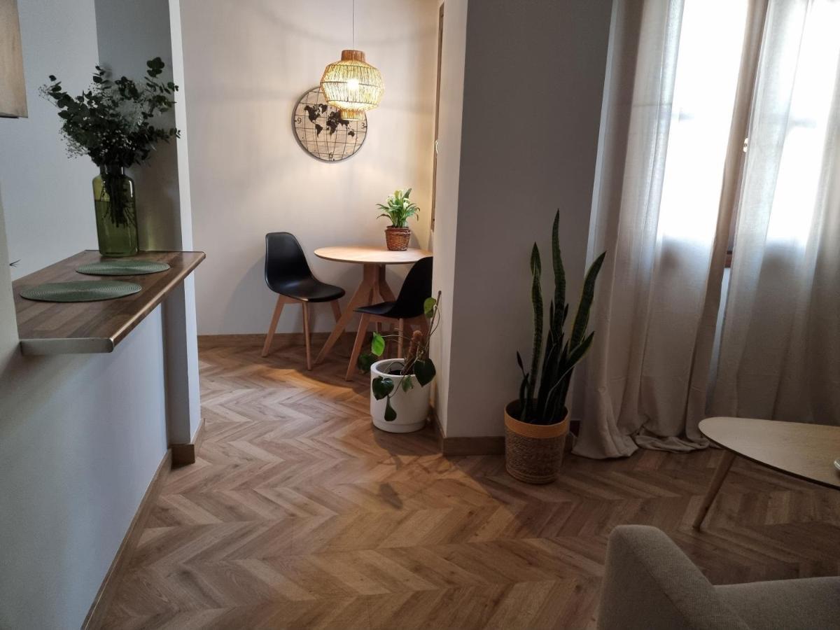 Cozy Apartment In The City Center Granada Buitenkant foto