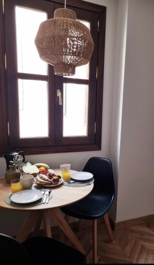 Cozy Apartment In The City Center Granada Buitenkant foto